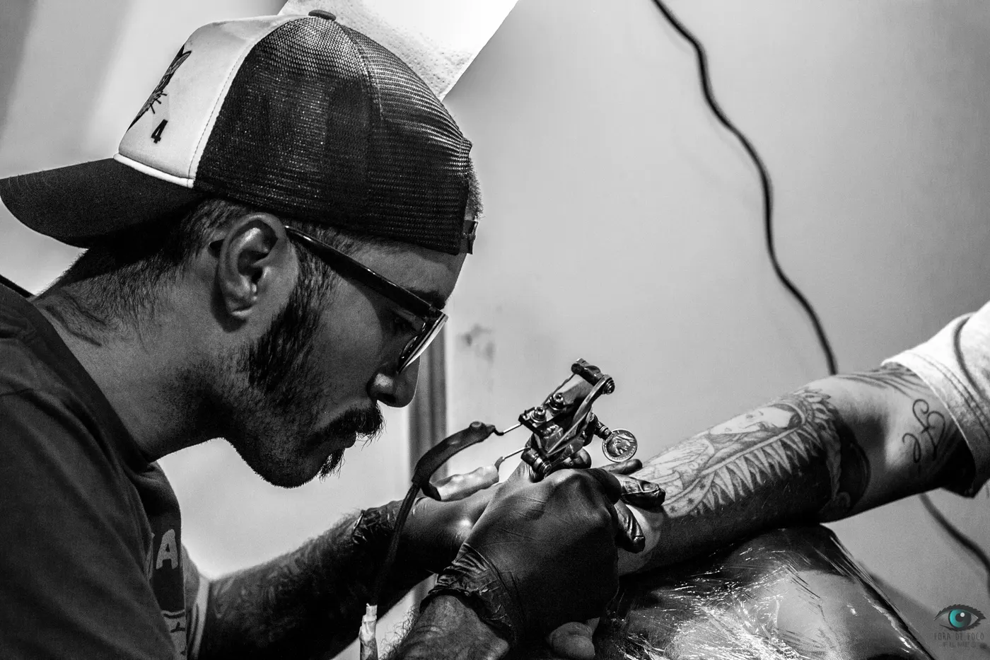 Tatuagem em andamento — Boni Lucena no acervo CORUN